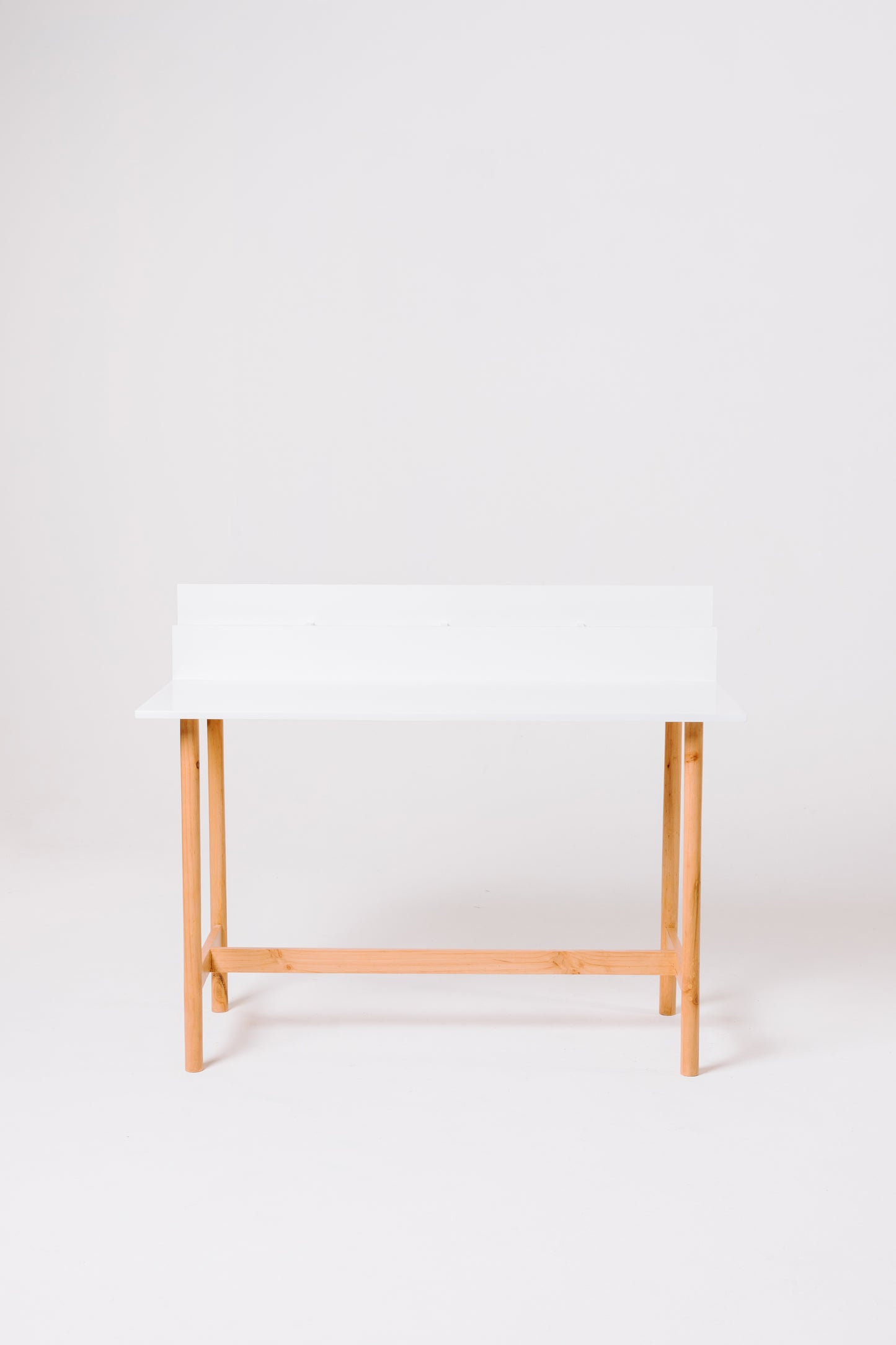 WHITE KITT DESK